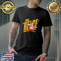 Travis Kelce Pose Signature Kansas City Chies NFL T-Shirt