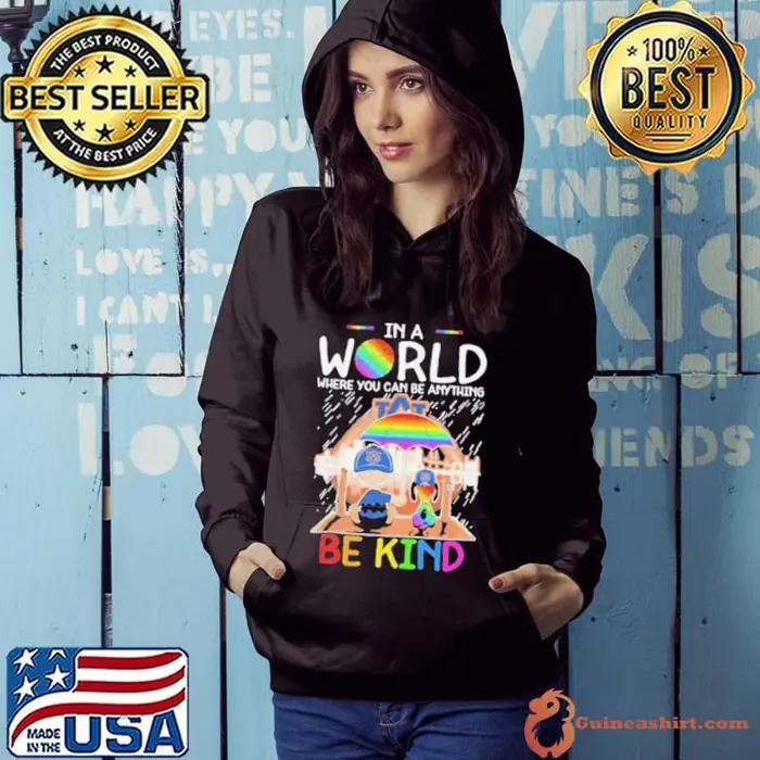 Snoopy And Charlie Brown Auburn Tigers In A World Where You Can Be Anything Be Kind The Peanuts shirts Hoodie